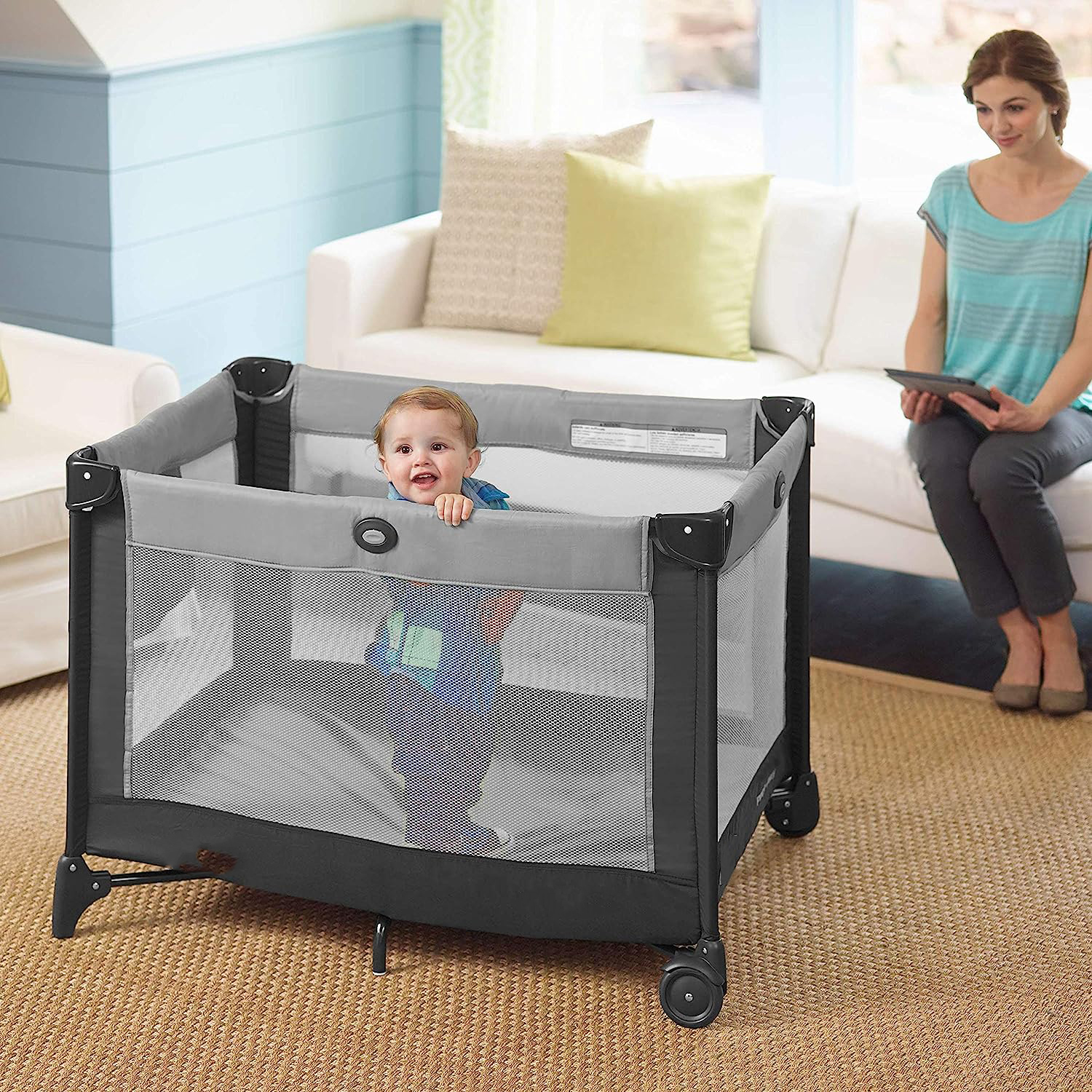 Pack 'N Play On The Go Playard, Kagen