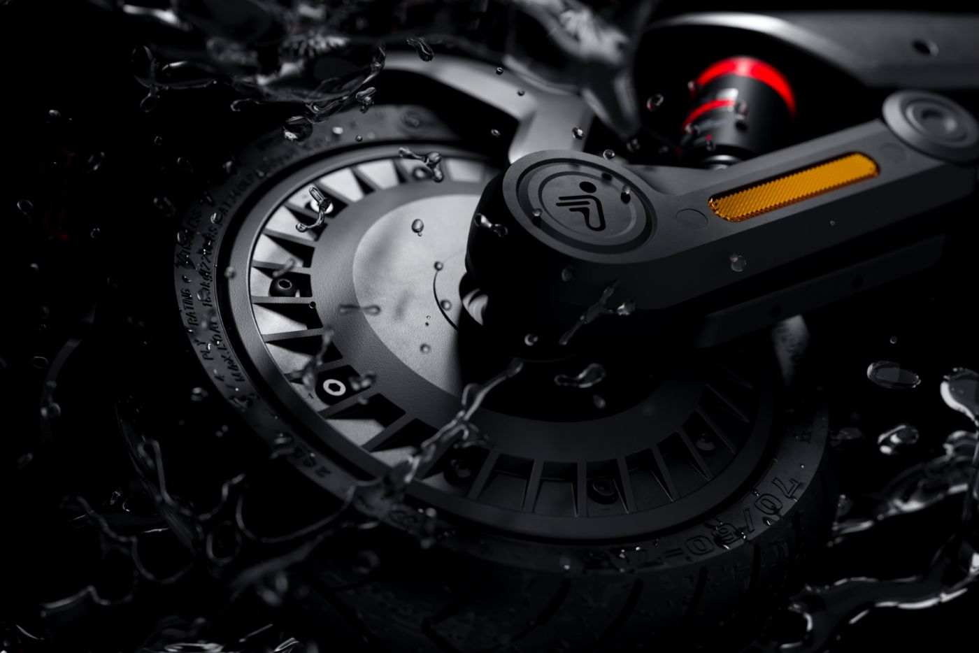 🚀 Max G3 Electric Scooter – 80km Long Range, Dual Suspension, 2000W Motor, Smart TFT Display